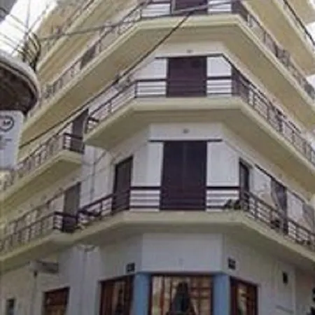 Krystal Hotel 2*